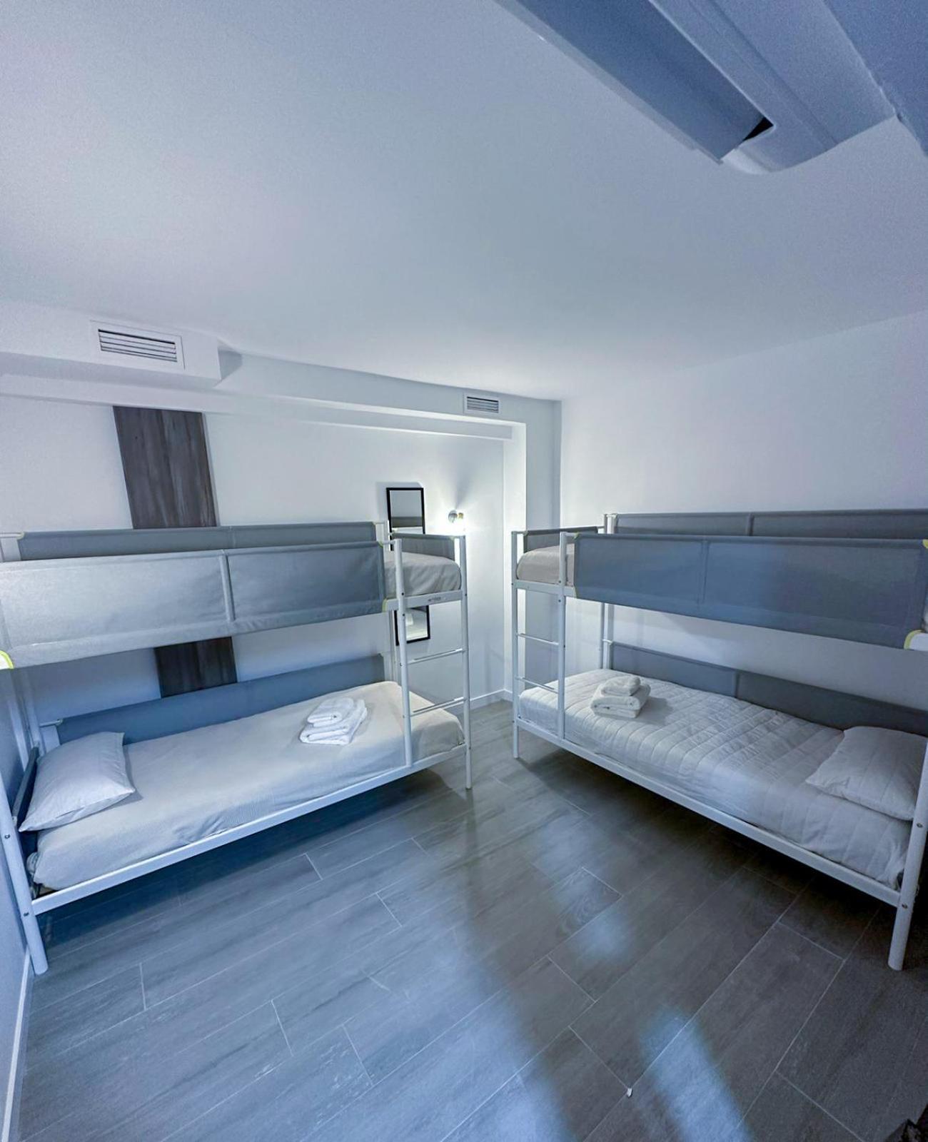 Zur Boutique Hostel Fuengirola Eksteriør billede